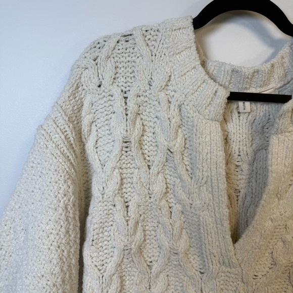 Anthropologie Moth Chunky Knit Oversized Cream Tunic Sweater Size XS / Small - Picture 4 of 9